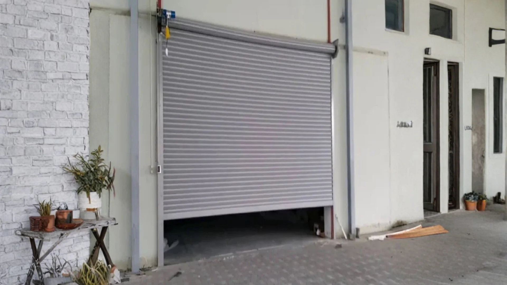 G.I. Motorized Rolling Shutter